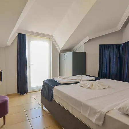 Berry Bella * مرمريس