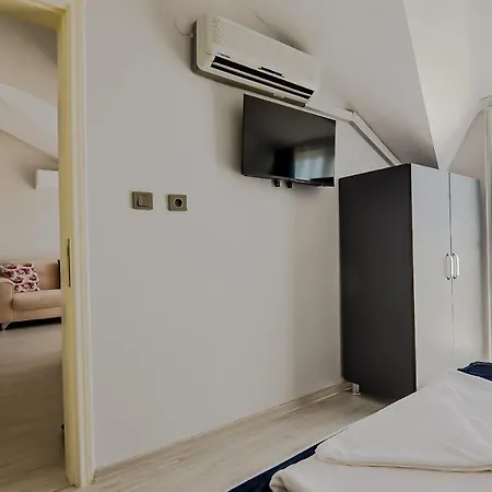 Berry Bella مرمريس