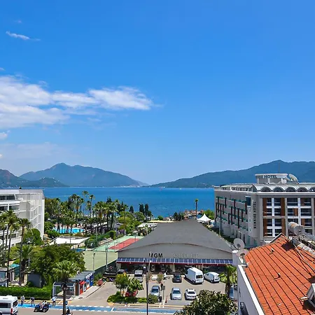 فندق Berry Bella