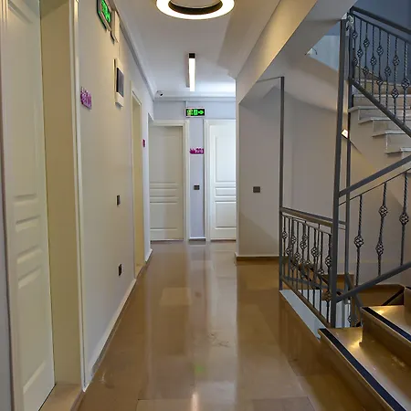 Berry Bella Hotel